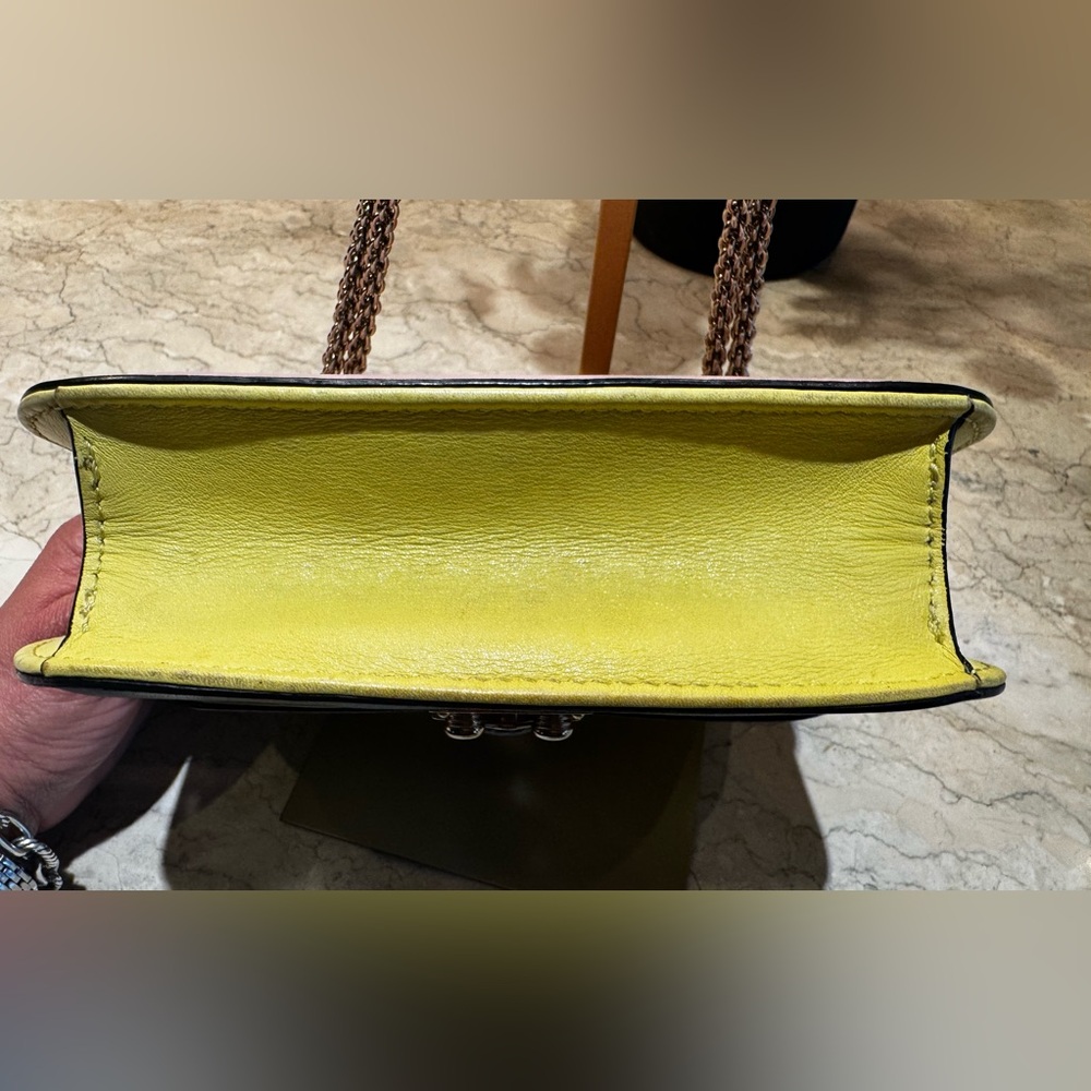 Valentino Garavani Glam Lock Shoulder Bag, GUC. COA - Picture 7 of 16